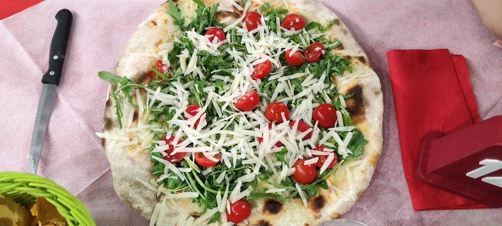 Enzo Ferlazzo_La Pizzaccia_Borgo Podgora_review