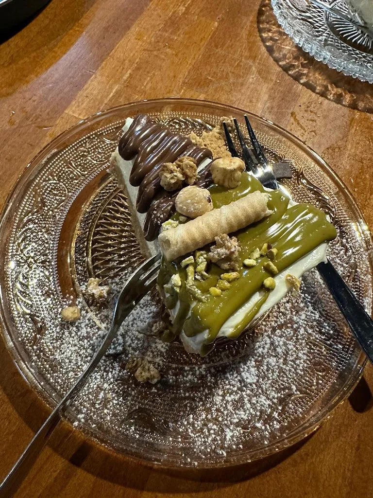 Menu_MAY FLOWER risto pub_Borgo Sabotino-Foce Verde_image_8