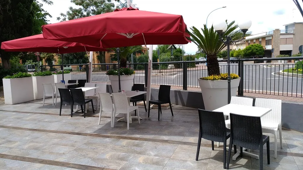 Bar Marrocco restaurant in Borgo Sabotino-Foce Verde