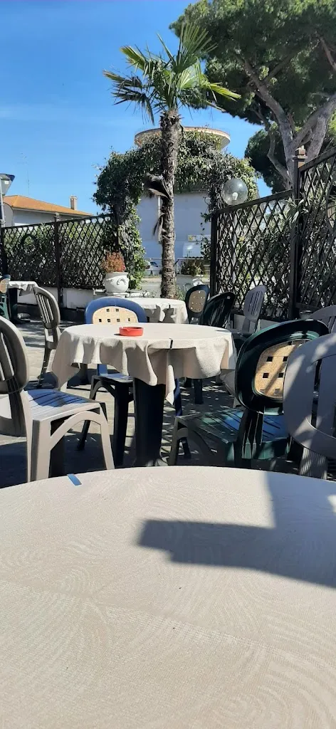 Caffè Del Centro - Gelateria restaurant in Borgo Sabotino-Foce Verde