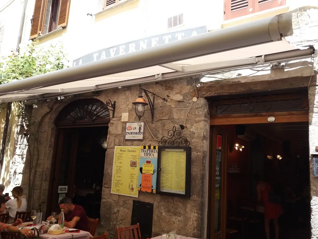 Pizzeria Trattoria La Tavernetta restaurant in Bolsena