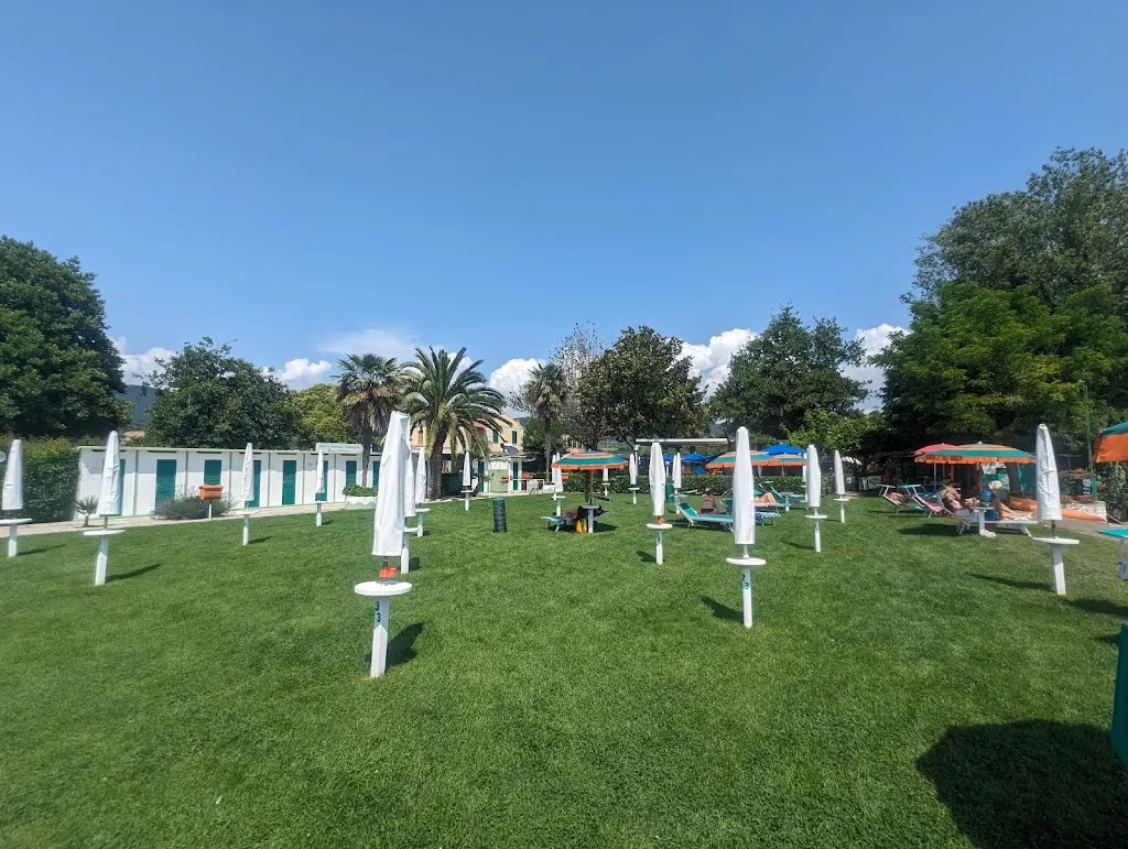 Eric Heffner_Riva Verde Bolsena stabilimento balneare ristorante bar appartamenti_Bolsena_review