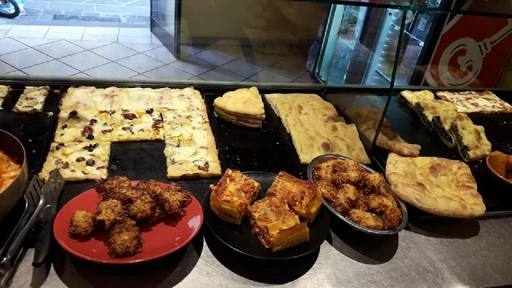 Pizzeria Da Flavio Bolsena_Bolsena_slider_image_3