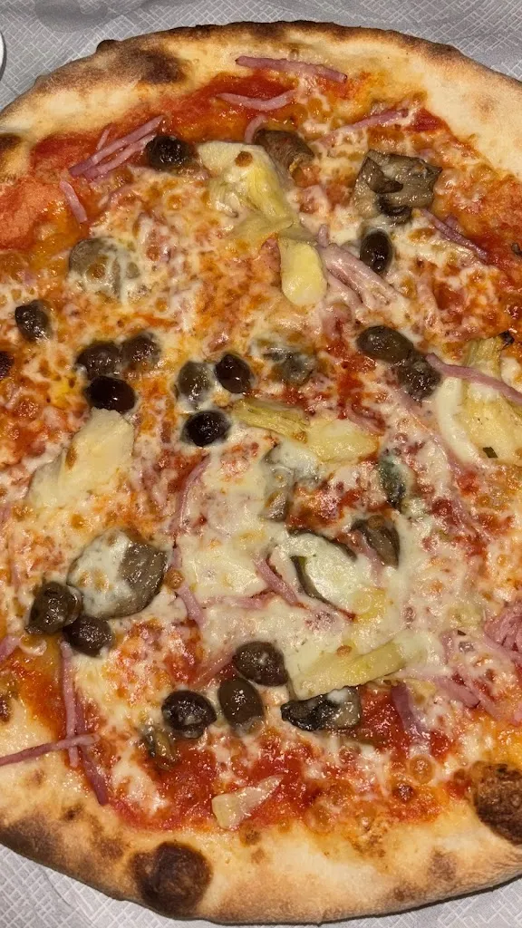 asia fumarola_Pizzeria Argento al Castello_Bolsena_review