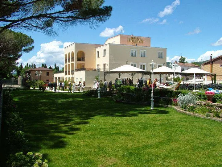 Hotel Holiday_Bolsena_slider_image_1