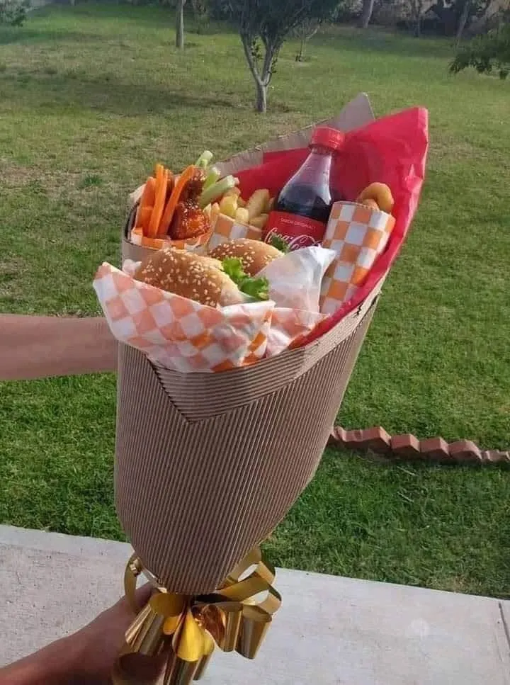 Menu_Pizza Planet,s_Bolsena_image_8