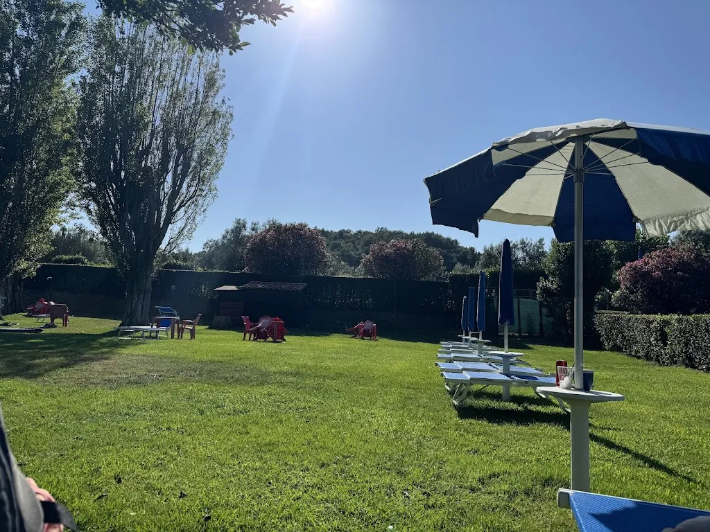 Koen Dewulf_PARADISE BEACH - LAGO DI BOLSENA_Bolsena_review