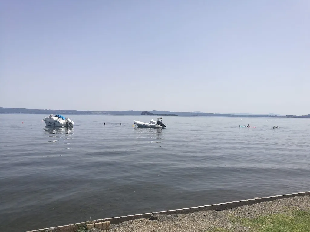 Mark Johnson_PARADISE BEACH - LAGO DI BOLSENA_Bolsena_review
