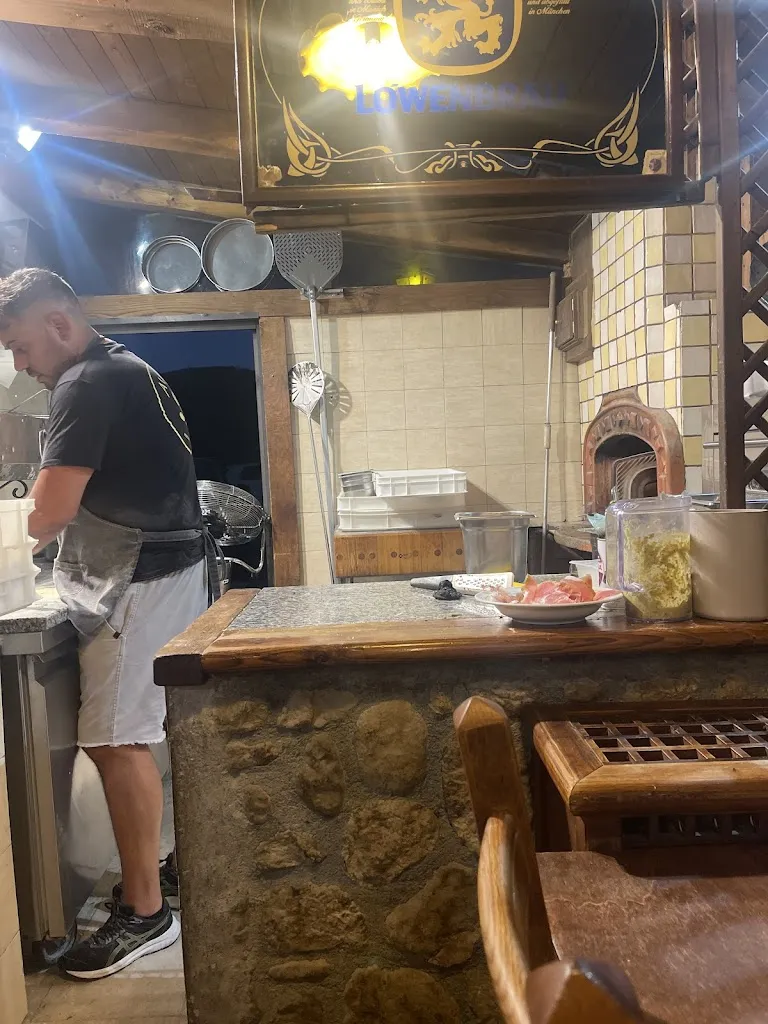 fonz salini_Ristorante pizzeria auff!_Borgorose_recensione