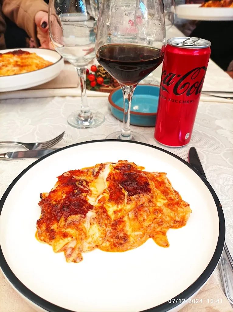 Teanah Moore_The Kitchen, box 12_Borgo Lotti_review