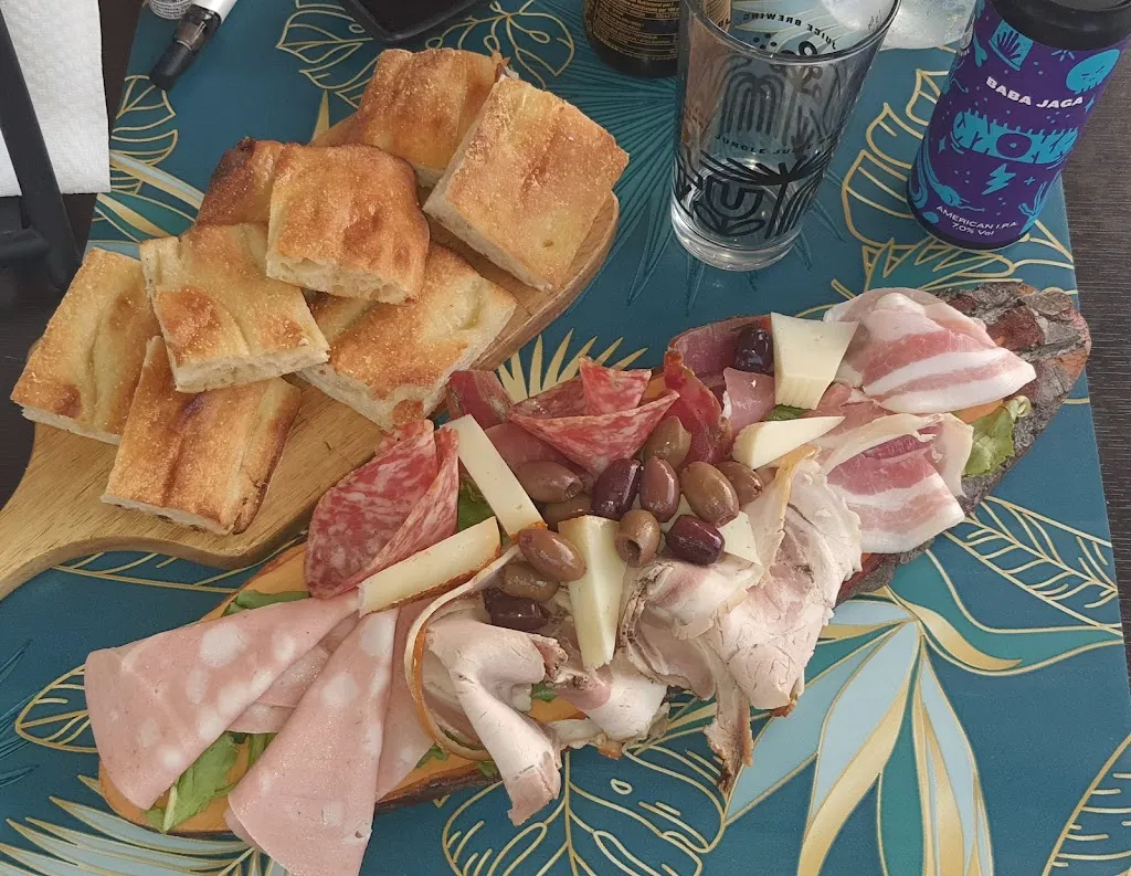 Peter B-strot_Borgo Lotti_slider_image_3