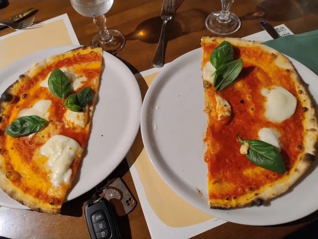 Casale Bel Poggio_Borgo Lotti_slider_image_3