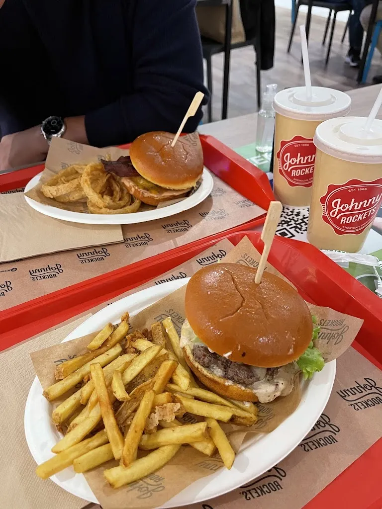 Claudette_Johnny Rockets_Borgo Lotti_review
