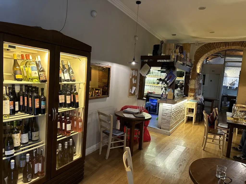 𝐎𝐬𝐭𝐞𝐫𝐢𝐚 𝐏𝐢𝐳𝐳𝐞𝐫𝐢𝐚 "𝐀𝐥 𝐂𝐨𝐫𝐫𝐚𝐝𝐢𝐧𝐨 𝐝𝐢 𝐒𝐯𝐞𝐯𝐢𝐚" restaurant in Tagliacozzo