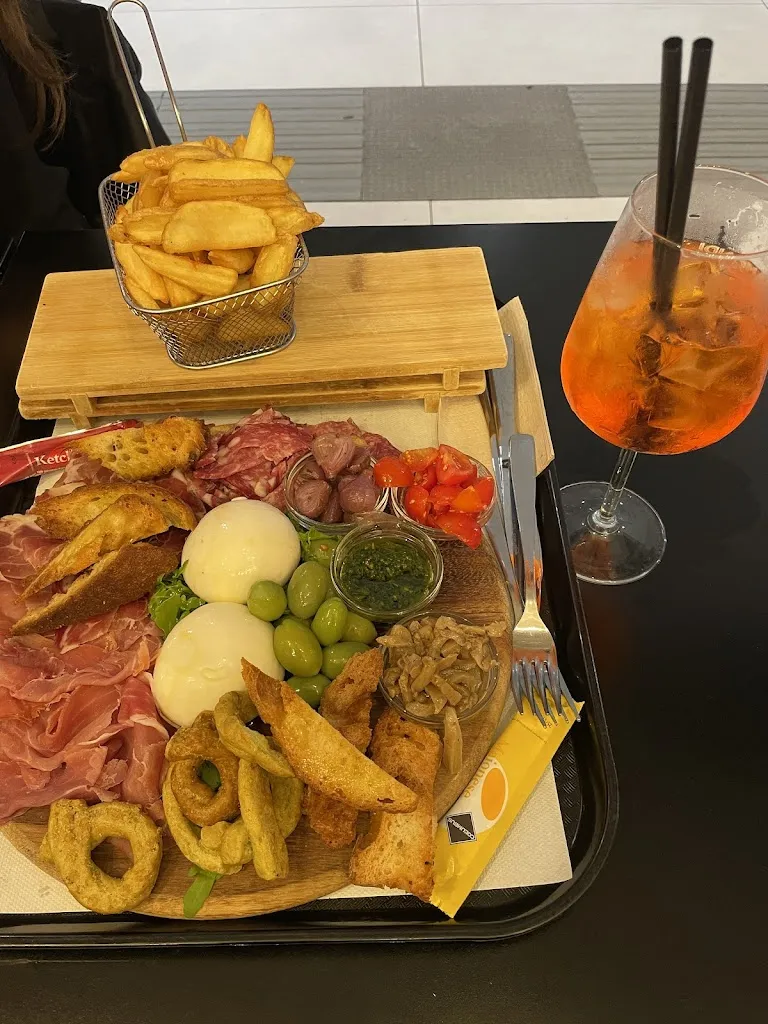 Darryll Wilson_Puglià_Maximo_Borgo Lotti_review