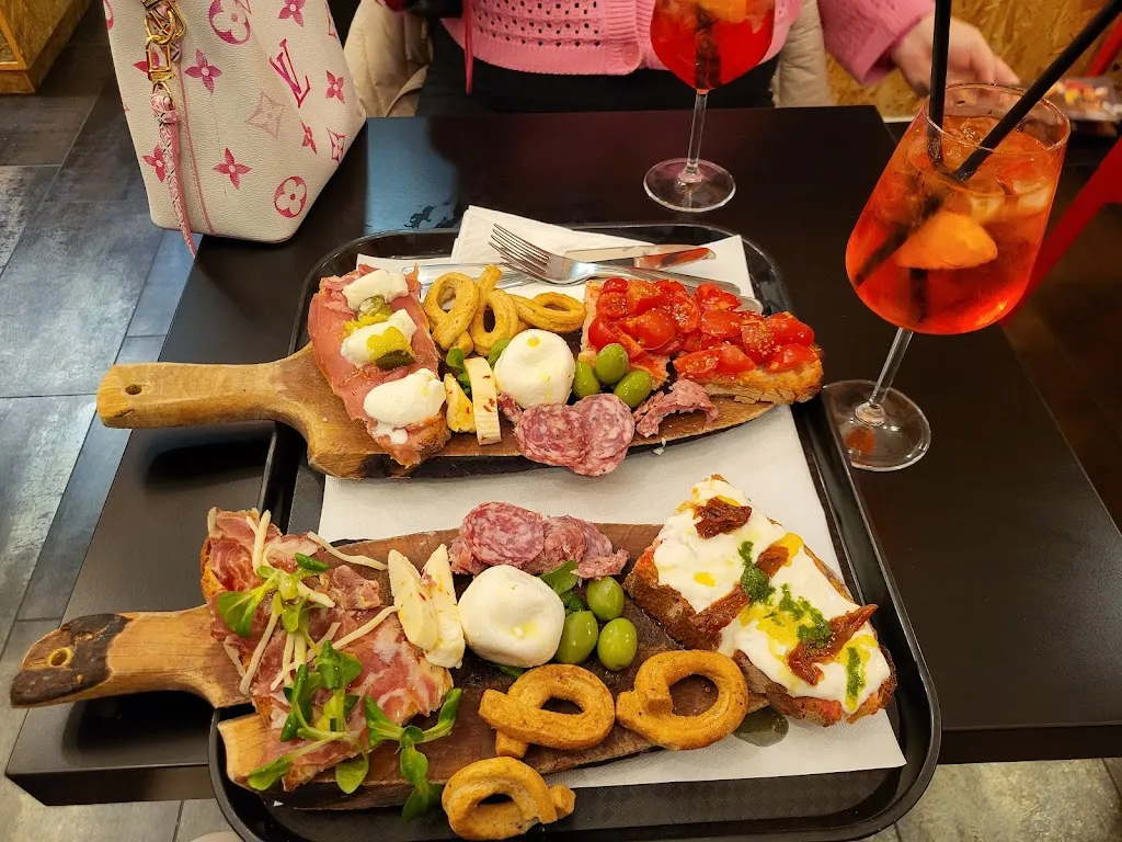 Puglià_Maximo_Borgo Lotti_slider_image_3