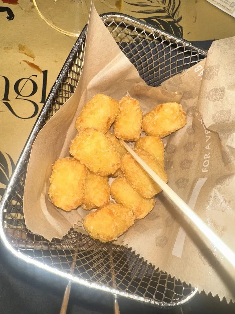 Little Jungle_Tagliacozzo_slider_image_3