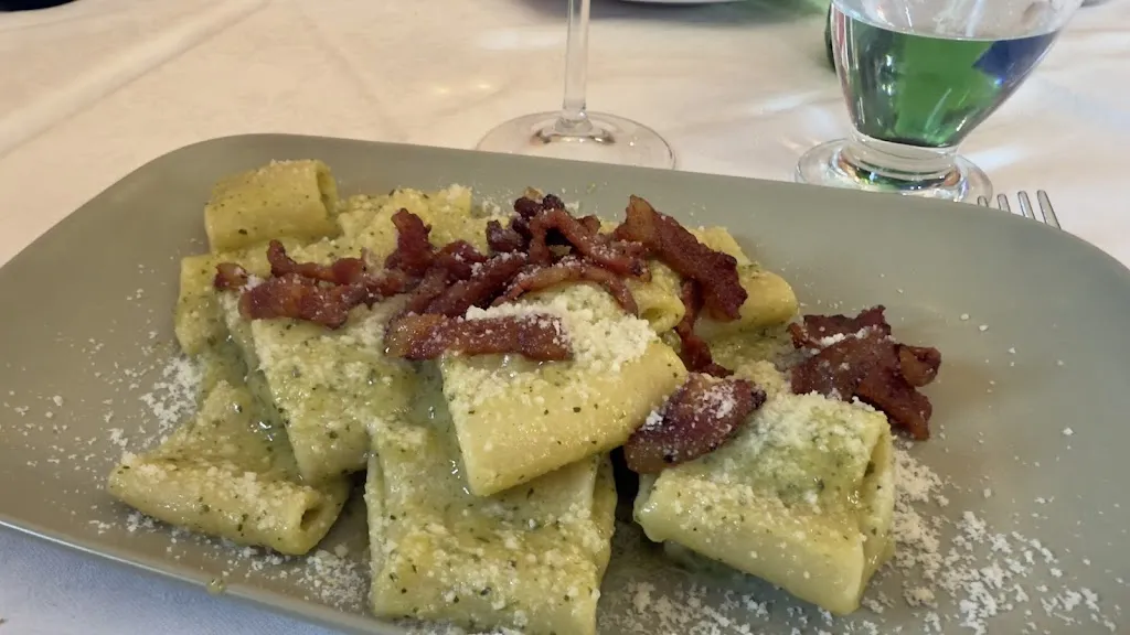 PIZZERIA LA MOLA_Broccostella_slider_image_2