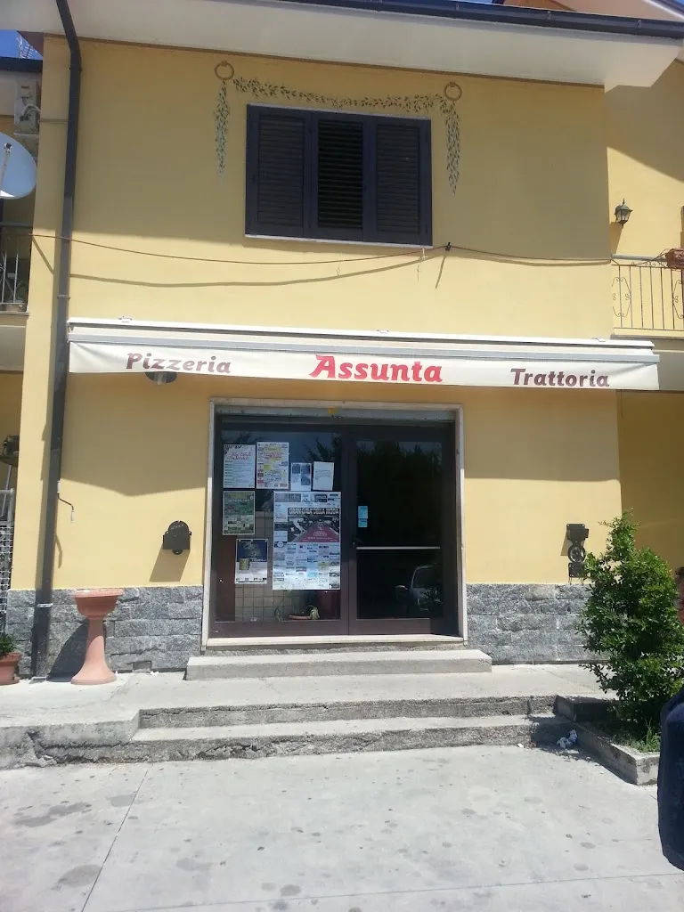 Pizzeria Assunta restaurant in Broccostella