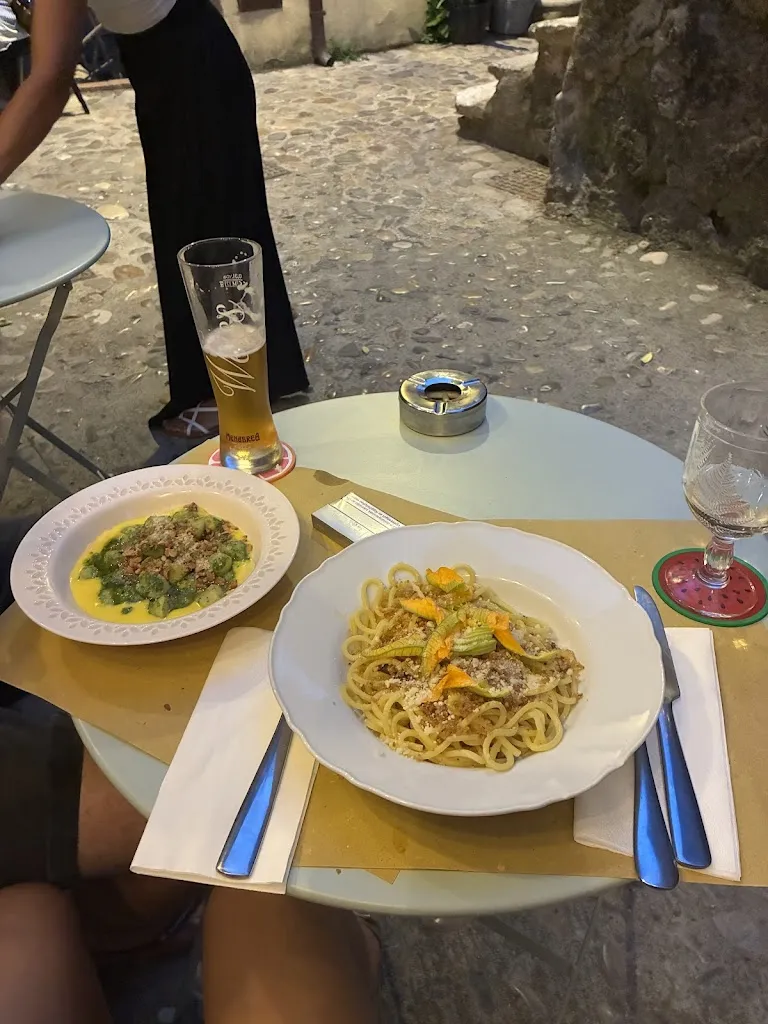 Nikolett N_Il guazzabuglio_Calcata Nuova_review