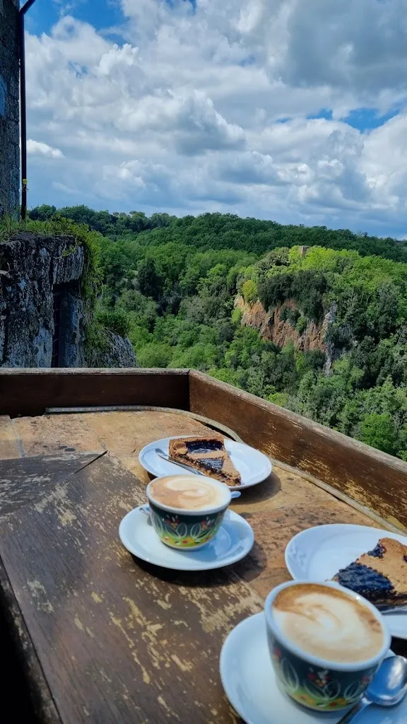 Giorgia_Alkimie Bar Food & Drinks_Calcata Nuova_review