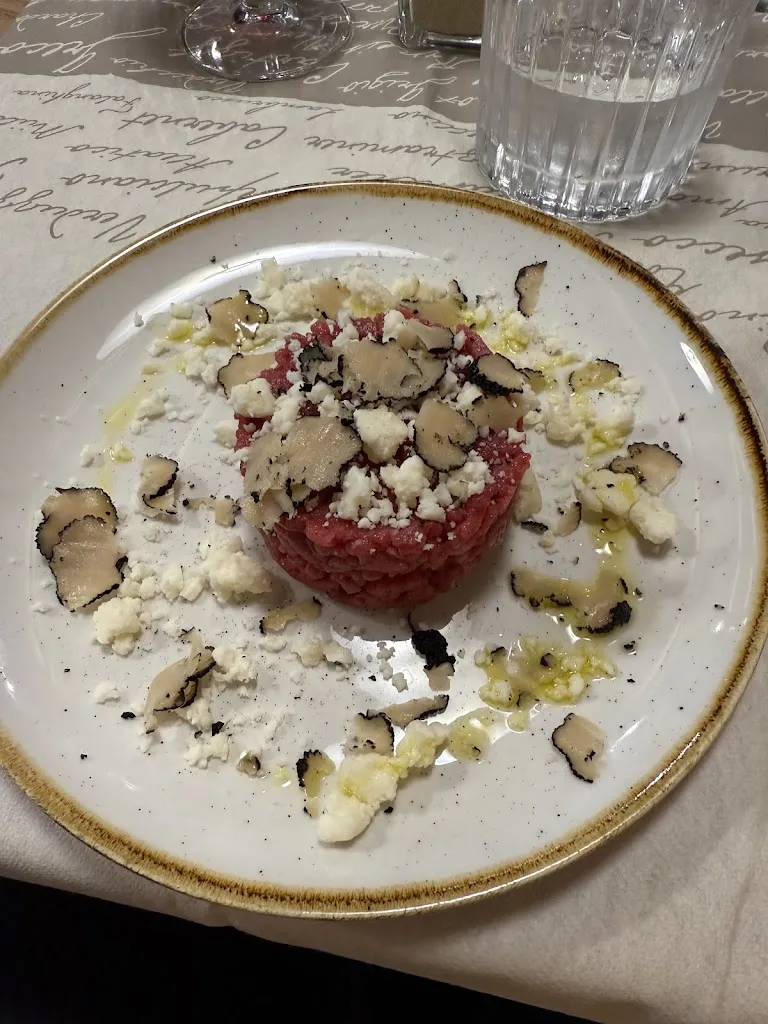 Ty B._Lella's Restaurant _Campo di Carne_review