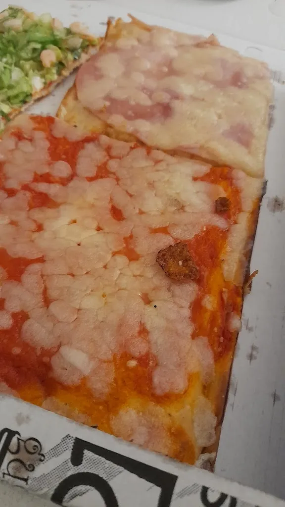 Marco Ferraglioni_Pizzeria Mickey Mouse Di Casciani Massimiliano_Campo di Carne_review