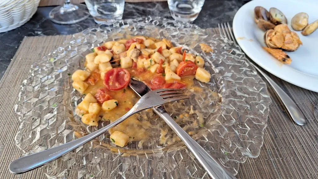 Antonio De martino_Sottosopra_Campo di Carne_review