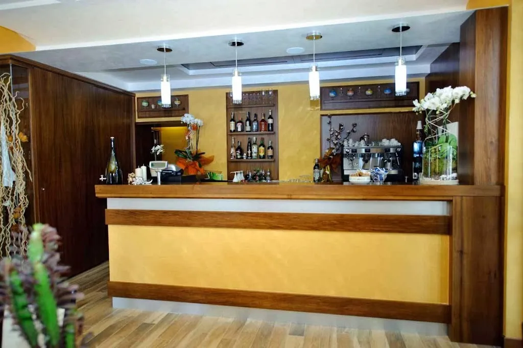 Ristorante Villa Tivoli_Campo Limpido-Favale_slider_image_1