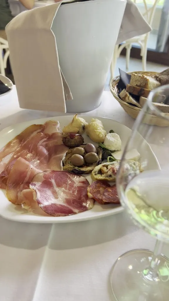 Domeneca Chiartano_Lo Stuzzichino_Campodimele_review