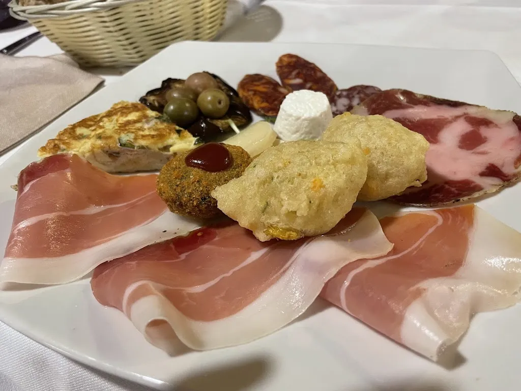 Lo Stuzzichino_Campodimele_slider_image_3