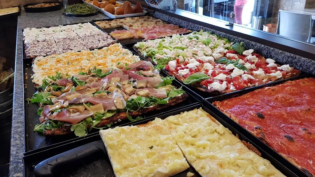 Pizzeria fraschetteria il panzerotto pugliese di Giannone Domenico_Campo Jemini_slider_image_2