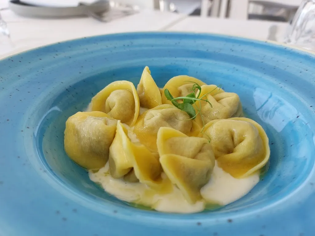 Tinga Beach & Risto_Campo Jemini_slider_image_3