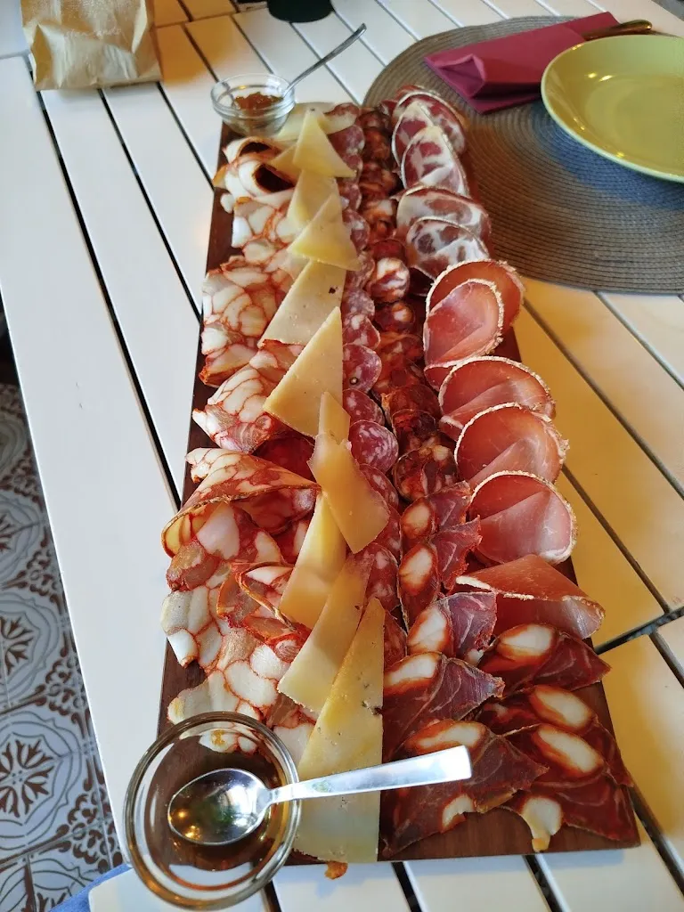 Italo Sorrentino_La Baronessa_Campo Jemini_review