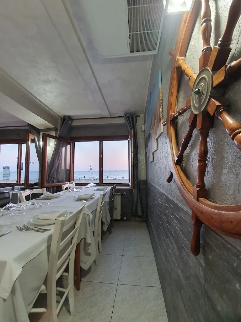 Osteria Del Mare restaurant in Campo Jemini
