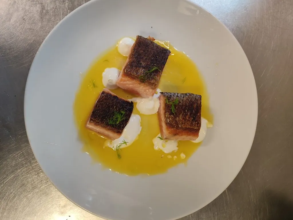 Primo Vineria con Cucina_Campo Jemini_slider_image_3