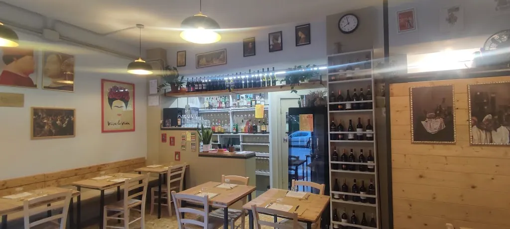 Trattoria Coluzia restaurant in Canale Monterano