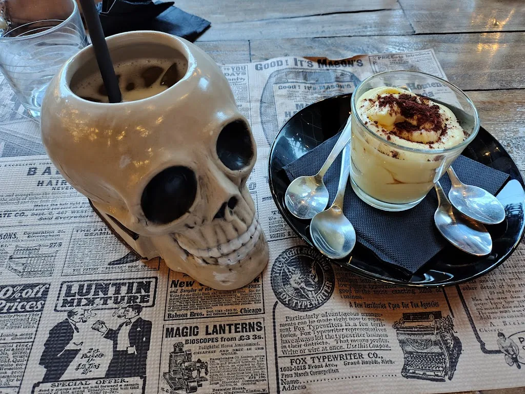 Foo Tsy_Donegan’s_Bracciano_review