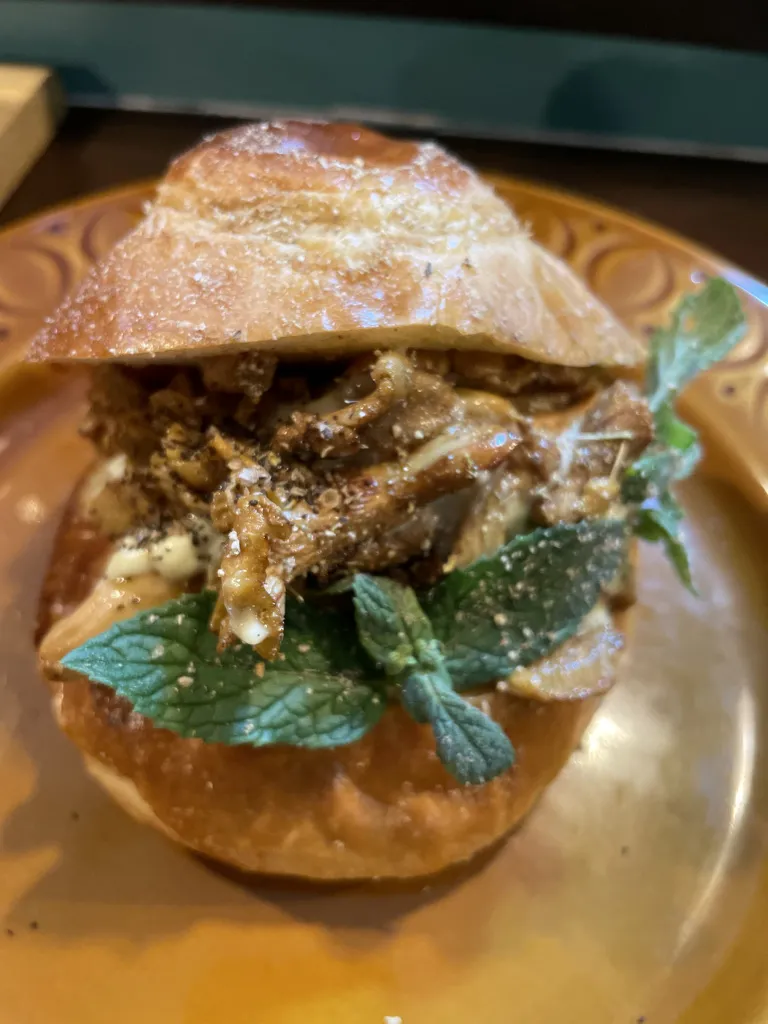 Alexa Tamar Smith_Erbacce Lab - cucina e dispensa selvatica_Bracciano_review