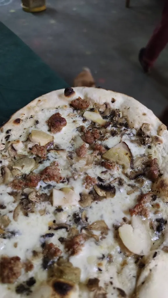 Merolli Juri_Pizzeria La Tavernetta_Tagliacozzo_review