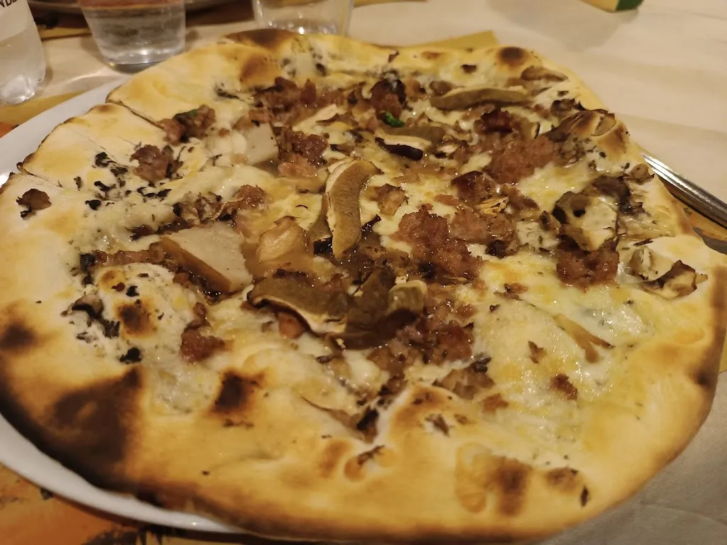 Pizzeria La Tavernetta_Tagliacozzo_slider_image_3