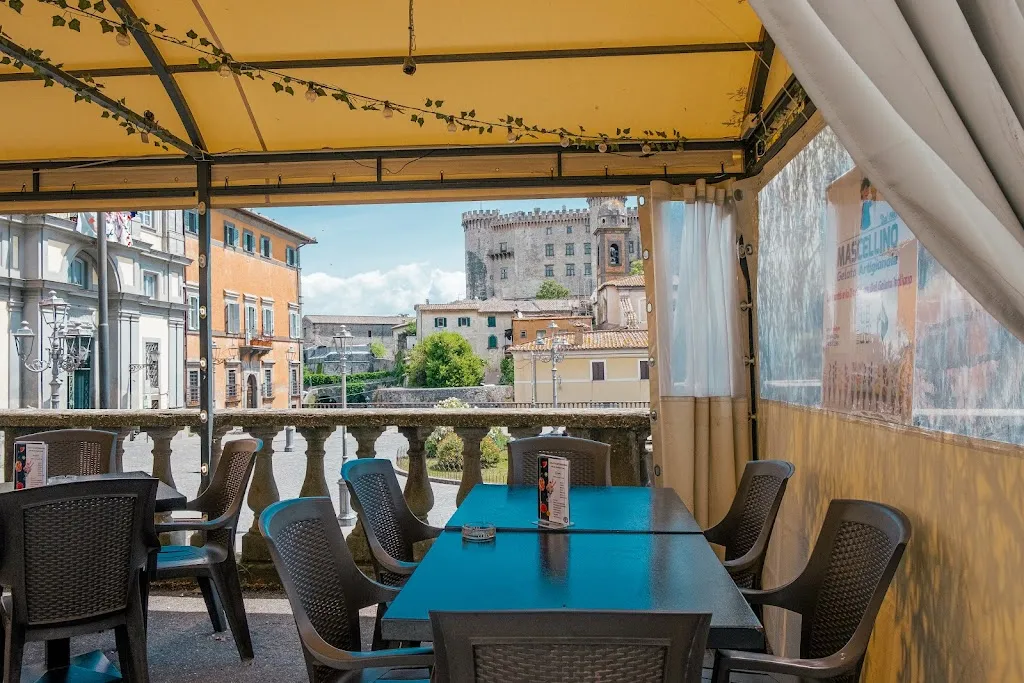 Ué Ué_Bracciano_slider_image_1