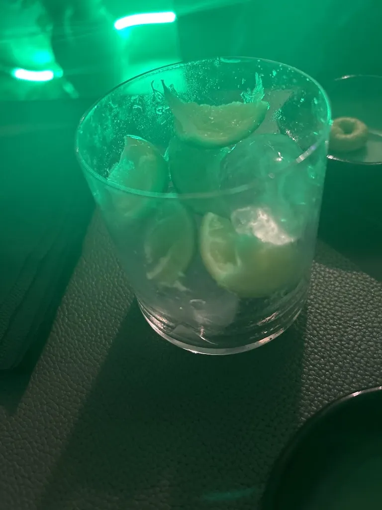 Edoardo Paolantonio_Versus Lounge Bar_Bracciano_review