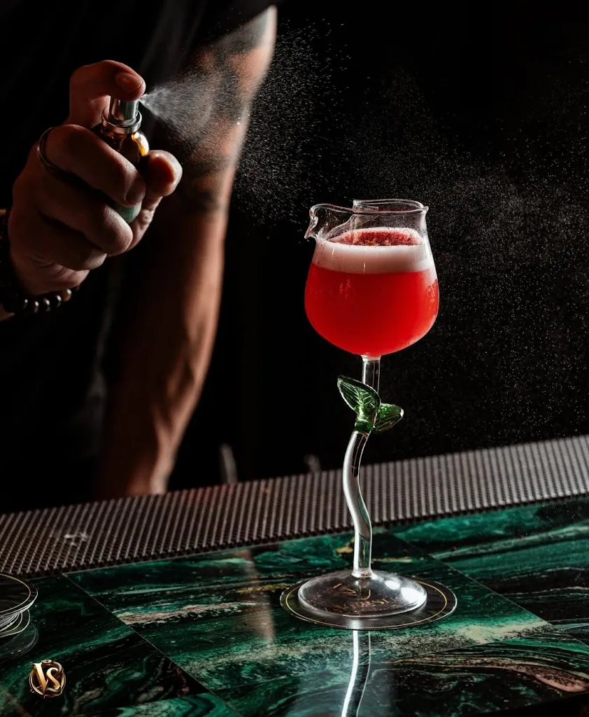 Versus Lounge Bar_Bracciano_slider_image_1