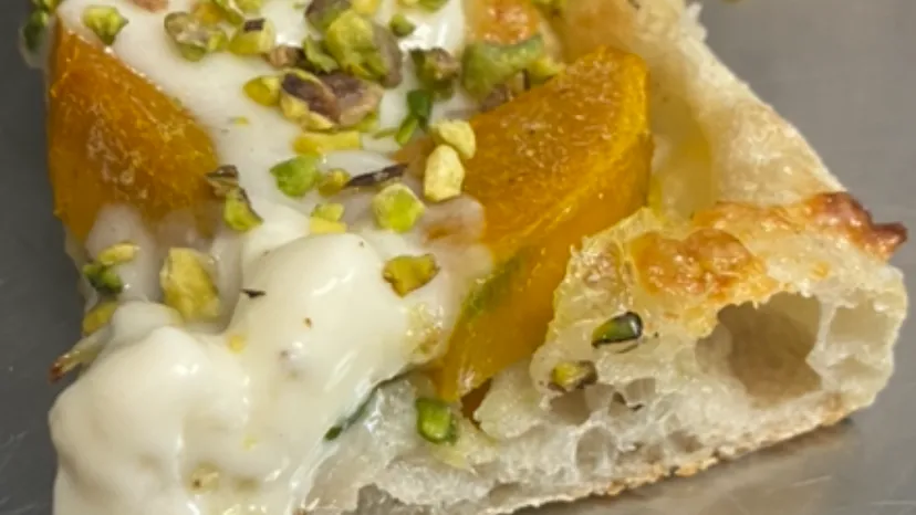 AmePizzA_Bracciano_slider_image_2