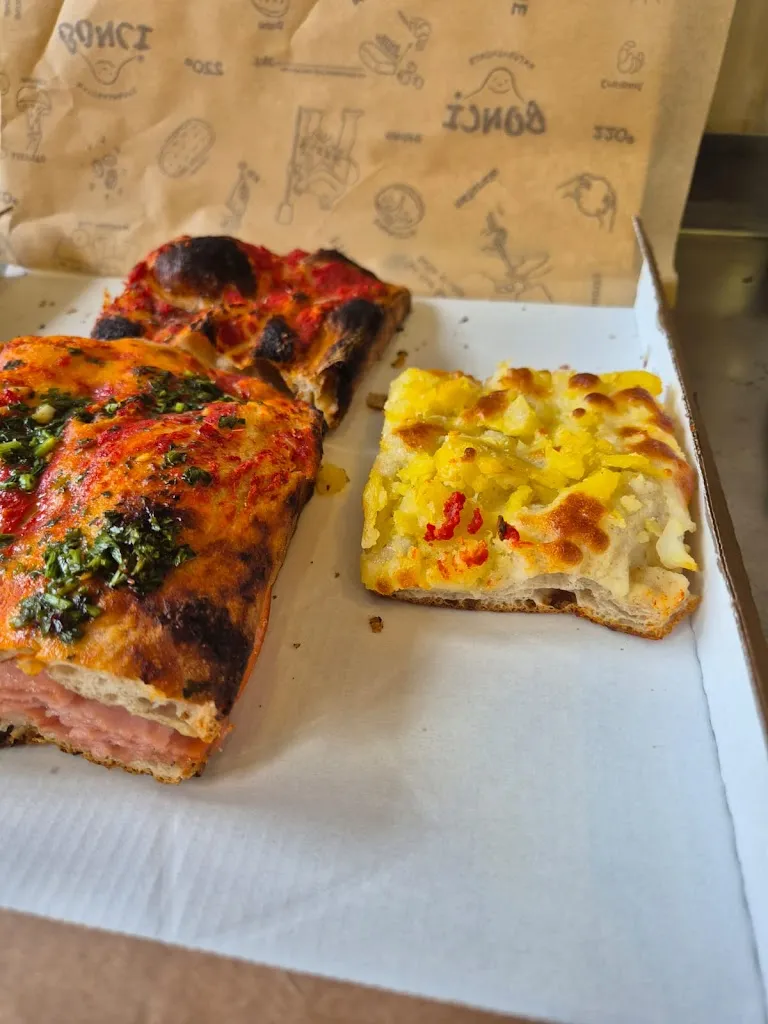 Stefano Biasco_300° pizzeria al taglio_Bracciano_review