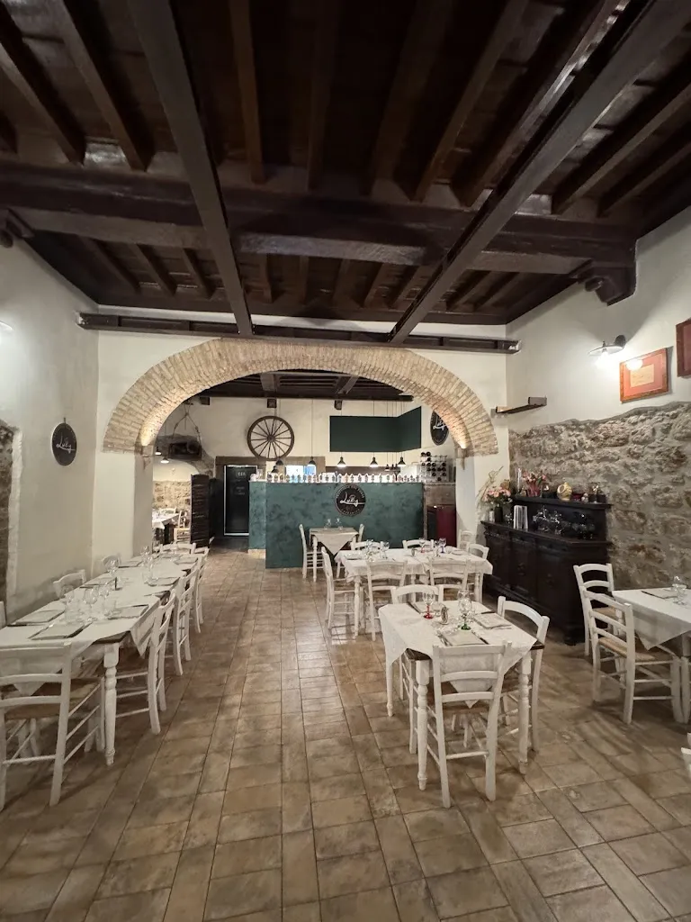 Trattoria Del Ponte Lucy_Capranica_slider_image_1