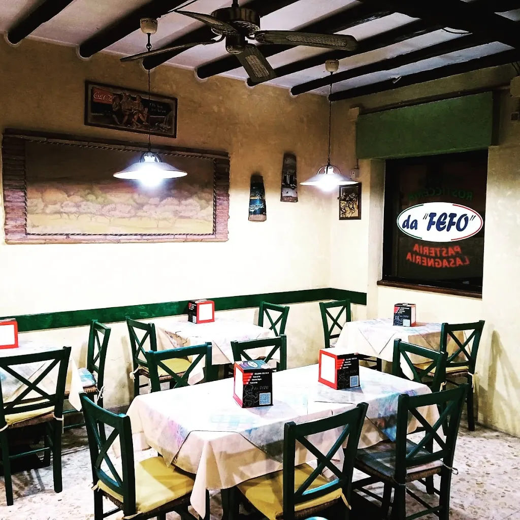 Pizzeria da FEFO restaurant in Capranica