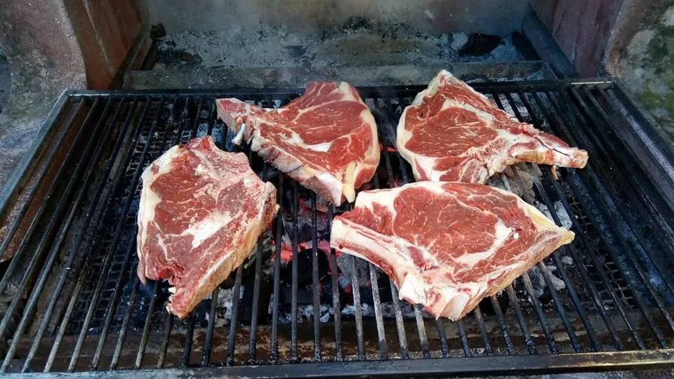 Norcineria La Grigliata_Carchitti_slider_image_3