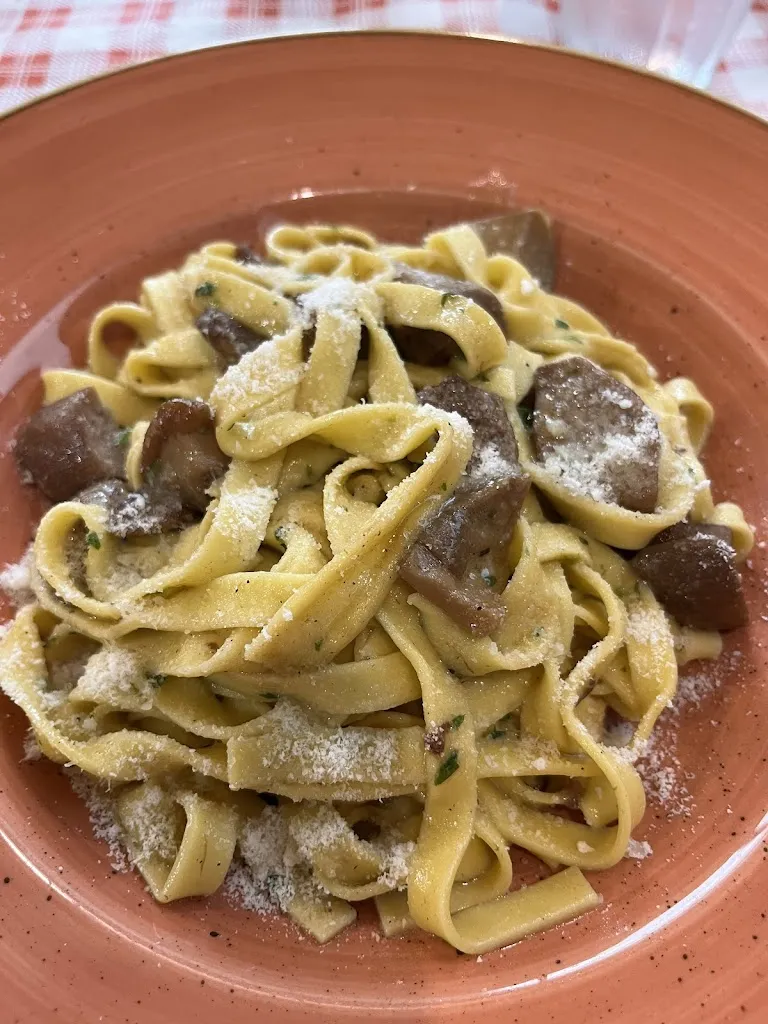 Gerda Pók_Pizzeria Feoli di Battisti Enrico_Carpineto Romano_review